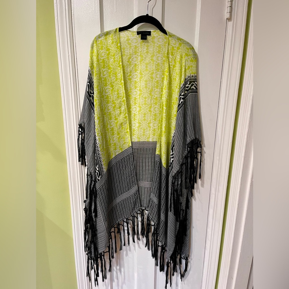 Steve Madden | boho fringe poncho wrap kimono, citrus and black tribal OS